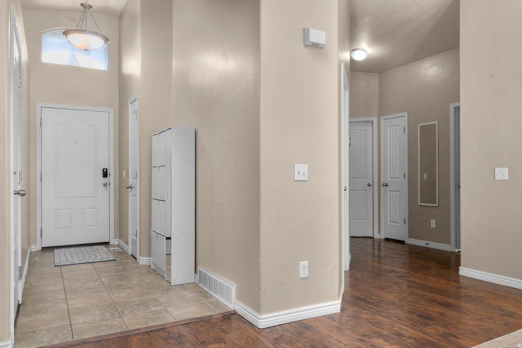 Photo of 4433 W KOOTENAI ST S, Riverton, UT 84096 (MLS # 2149740)