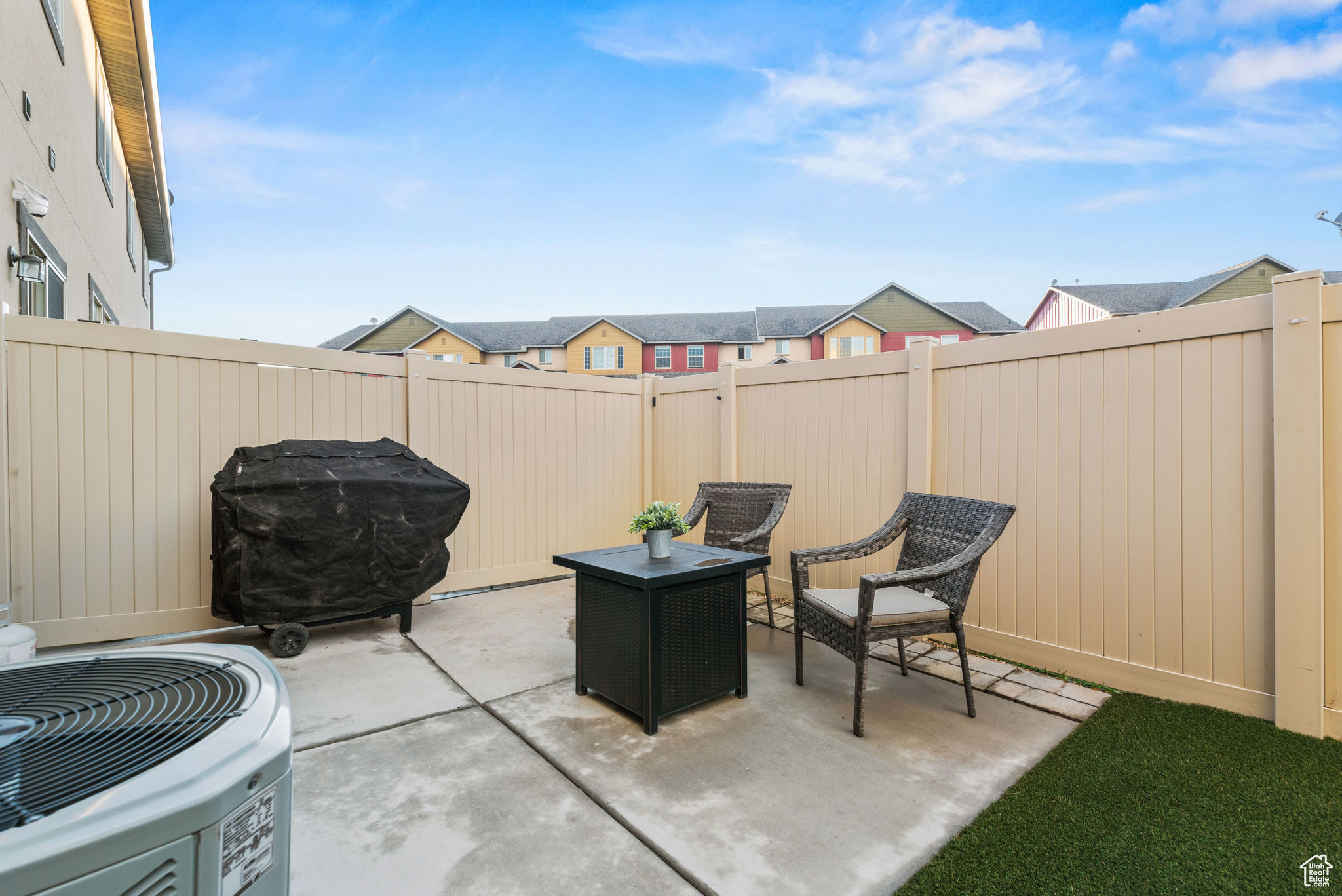 THE COVE - Residential