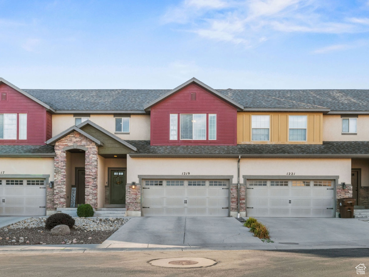 THE COVE - Residential