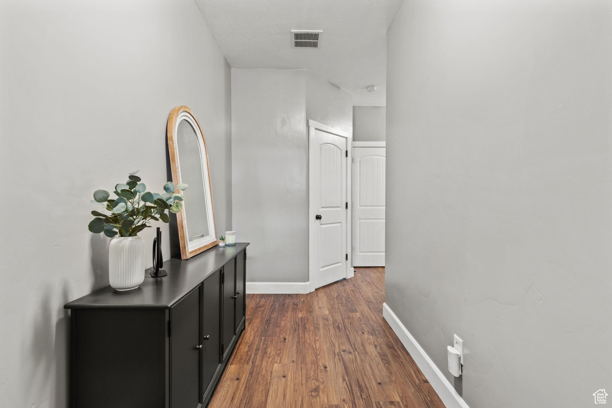 THE COVE - Residential