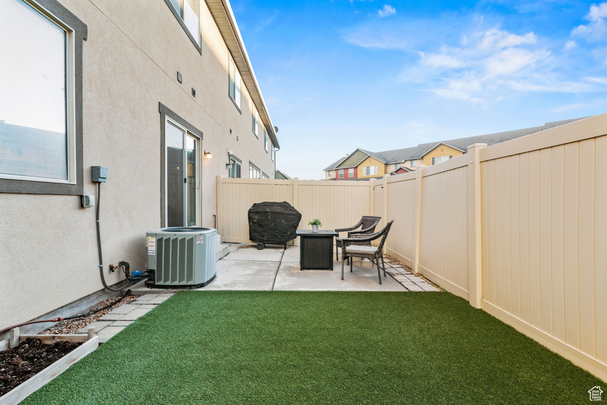 THE COVE - Residential