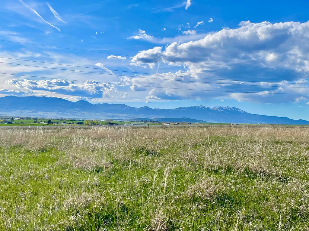 Photo of 602 N 2200 E #2, Preston, ID 83263 (MLS # 2102089)