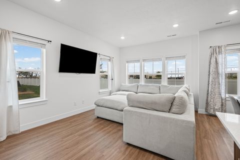 Tiny photo for 959 N 980 W, Tremonton, UT 84337 (MLS # 2148496)