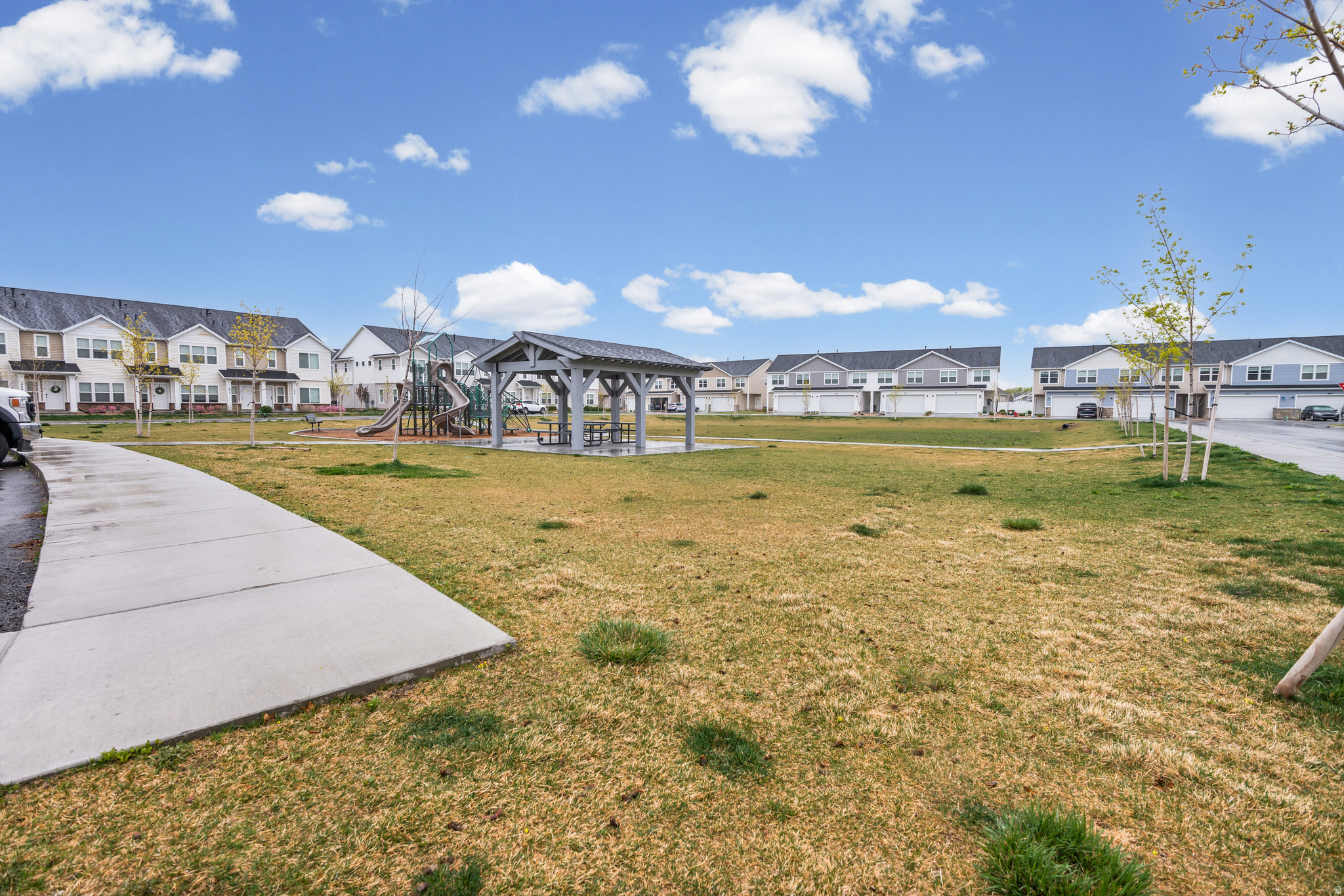 ARCHIBALD ESTATES - Residential