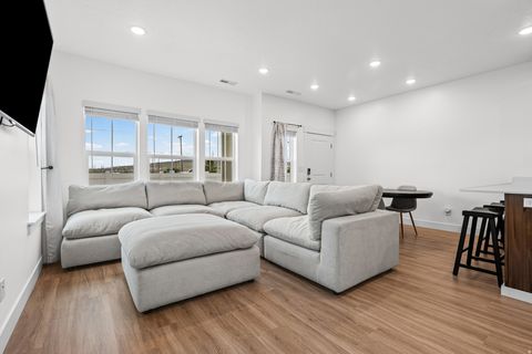 Tiny photo for 959 N 980 W, Tremonton, UT 84337 (MLS # 2148496)