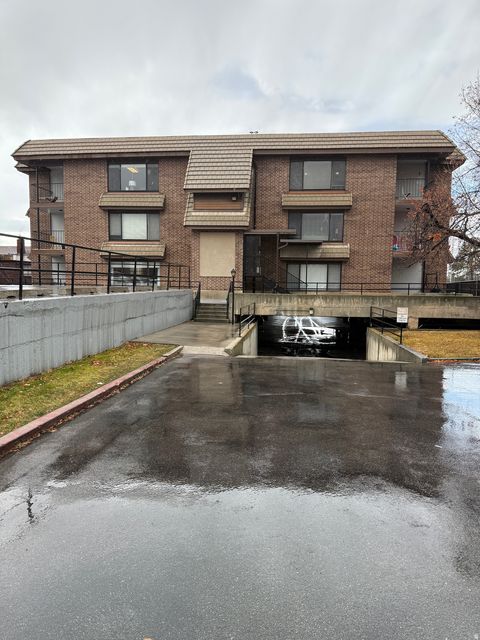 Photo of 948 N 50 E #301, Provo, UT 84604 (MLS # 2136950)