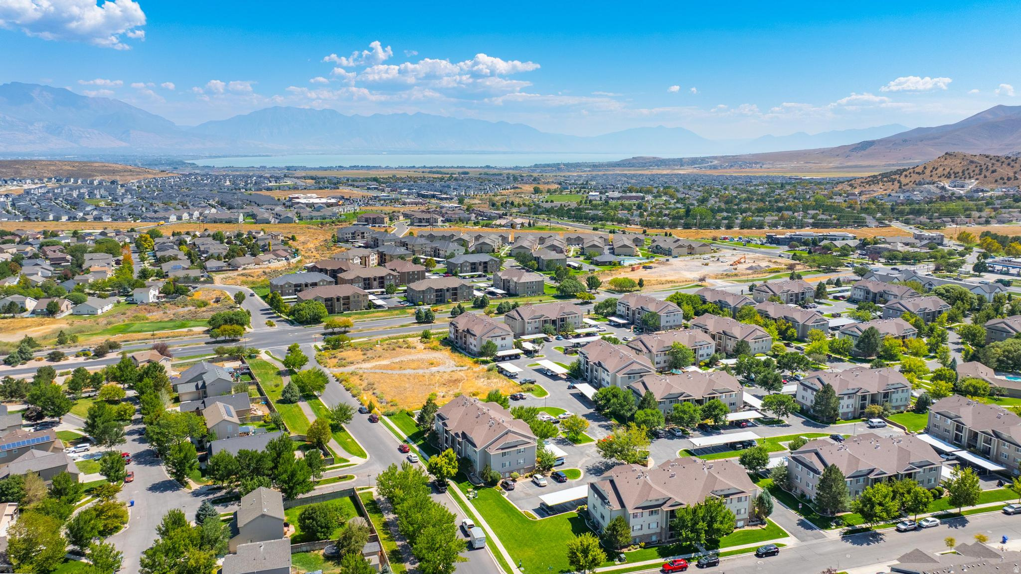 WILLOW SPRINGS - Residential