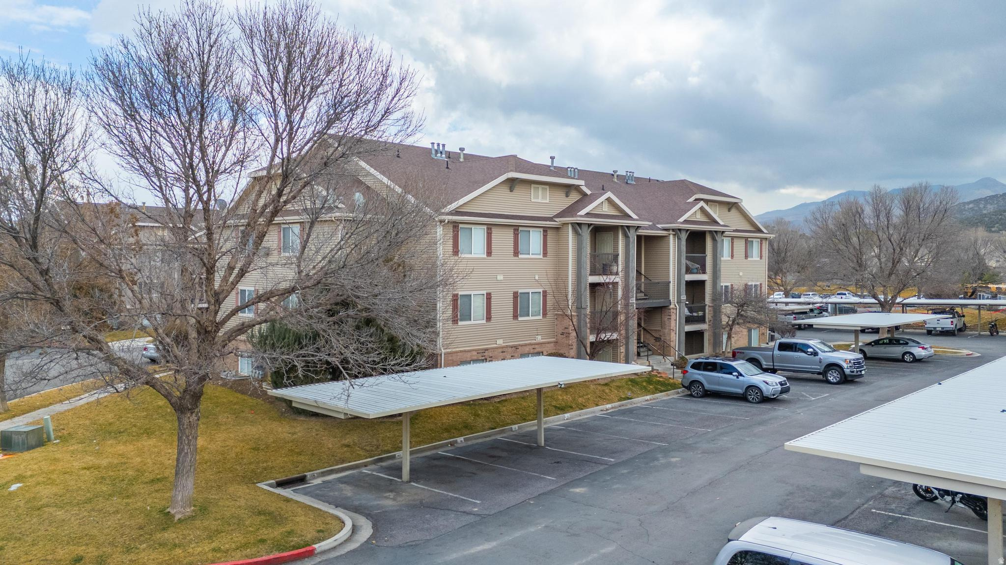 WILLOW SPRINGS - Residential