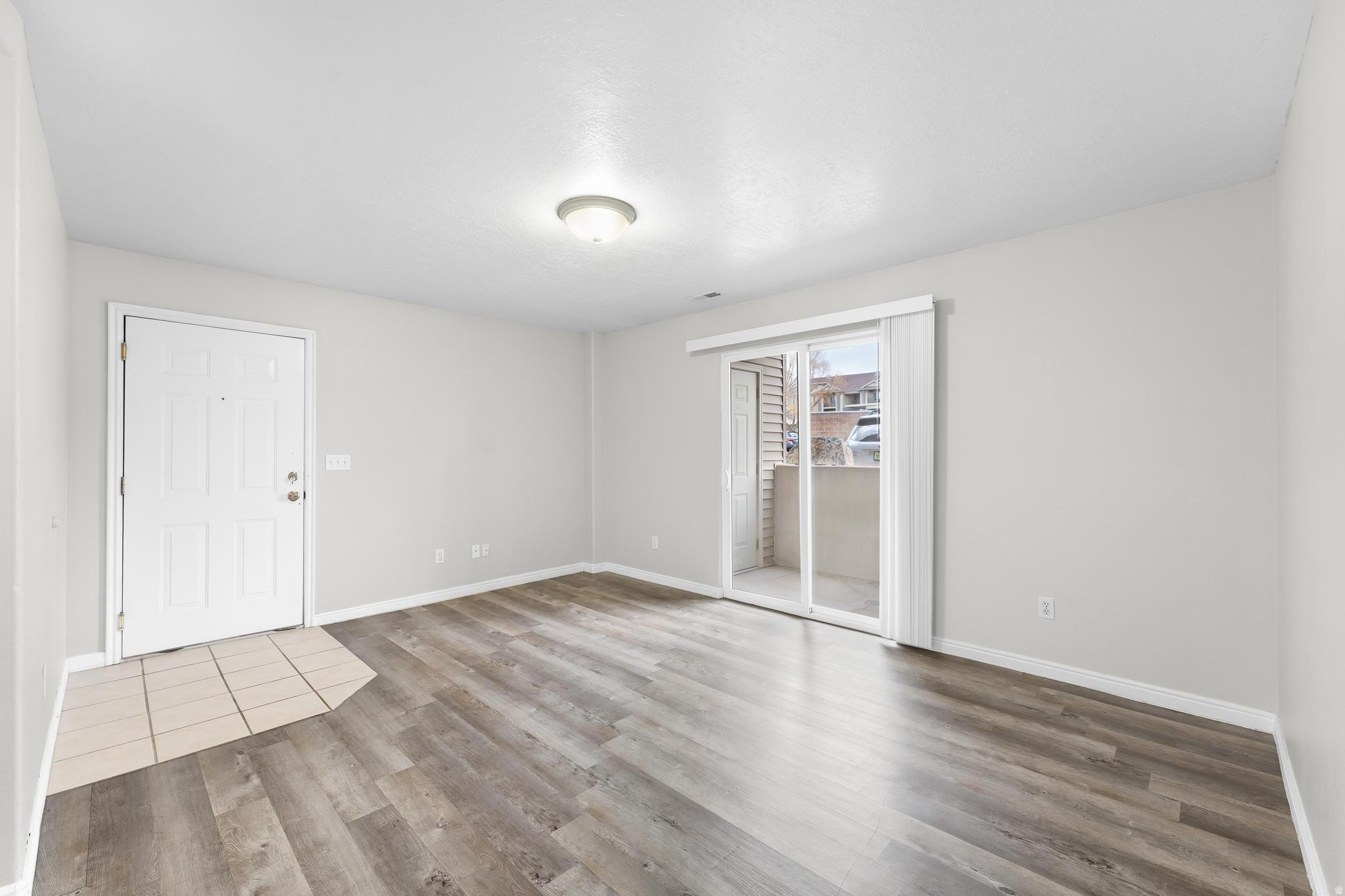 WILLOW SPRINGS - Residential