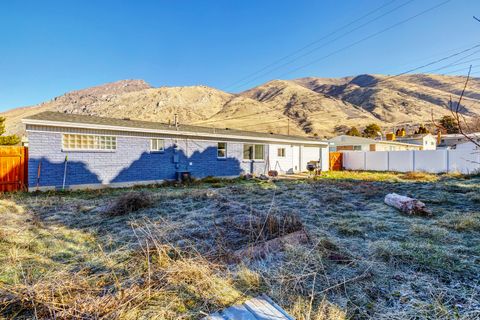 Tiny photo for 998 E 40 N, Springville, UT 84663 (MLS # 2132792)