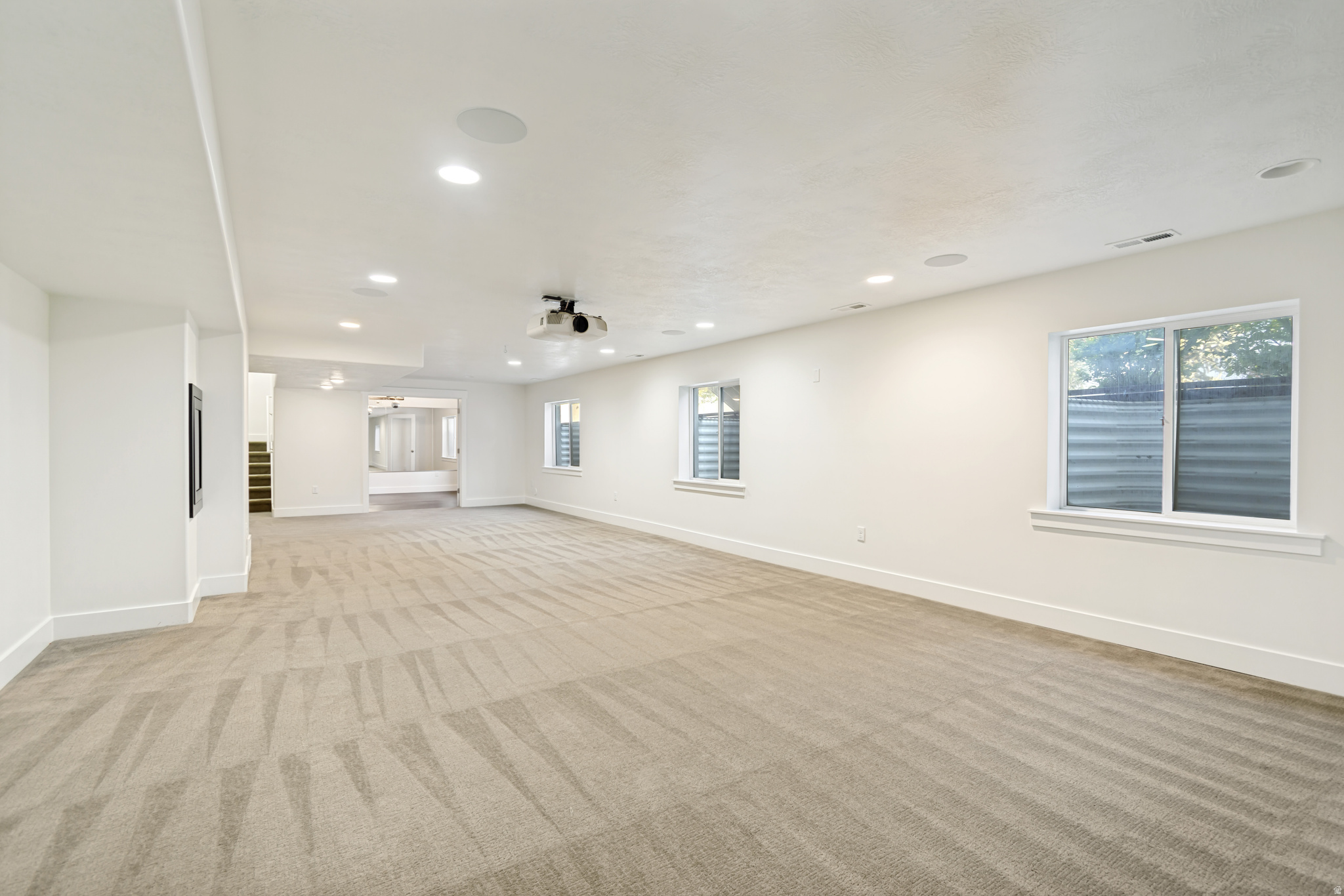 INDEPENDENCE - Residential