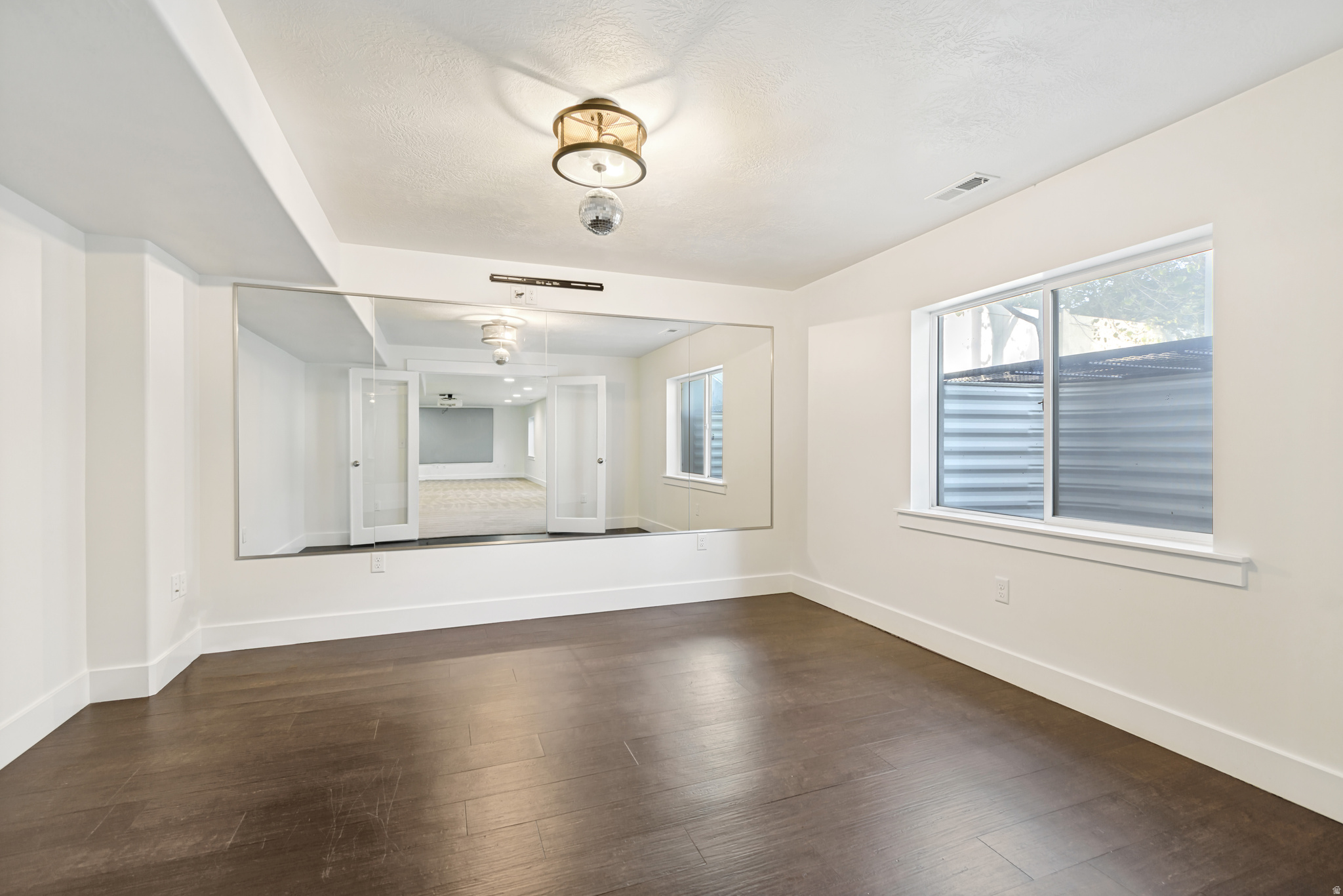 INDEPENDENCE - Residential