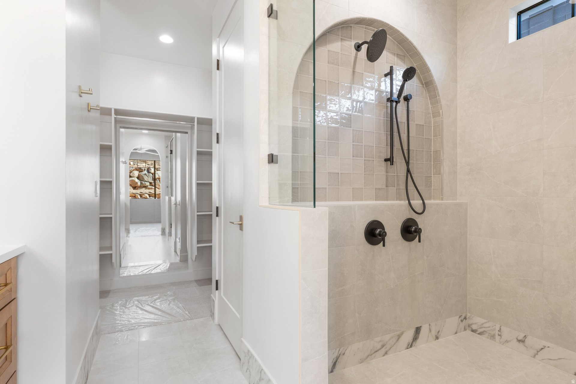 MOUNTAIN VIEW ESTATES - Residential