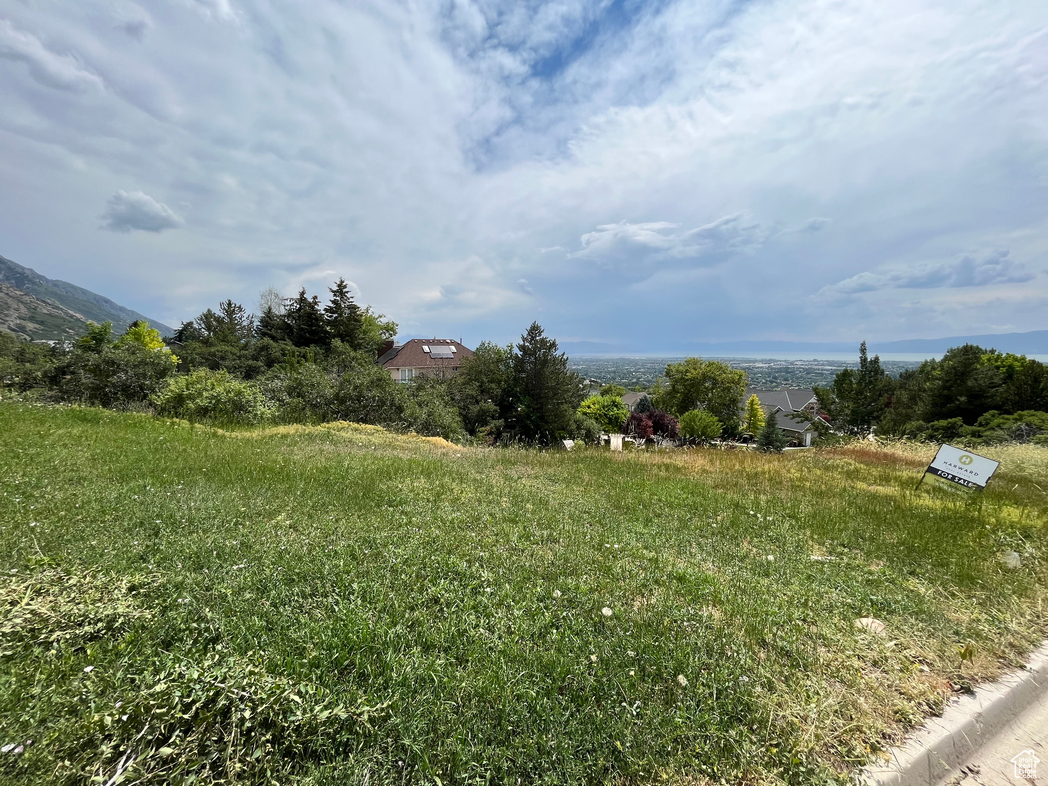 SHERWOOD HILLS - Land