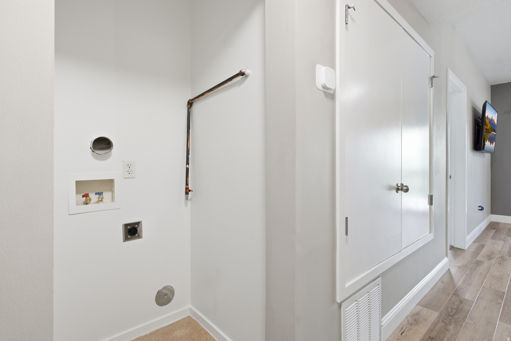 4340 HIGHLAND CONDO - Residential