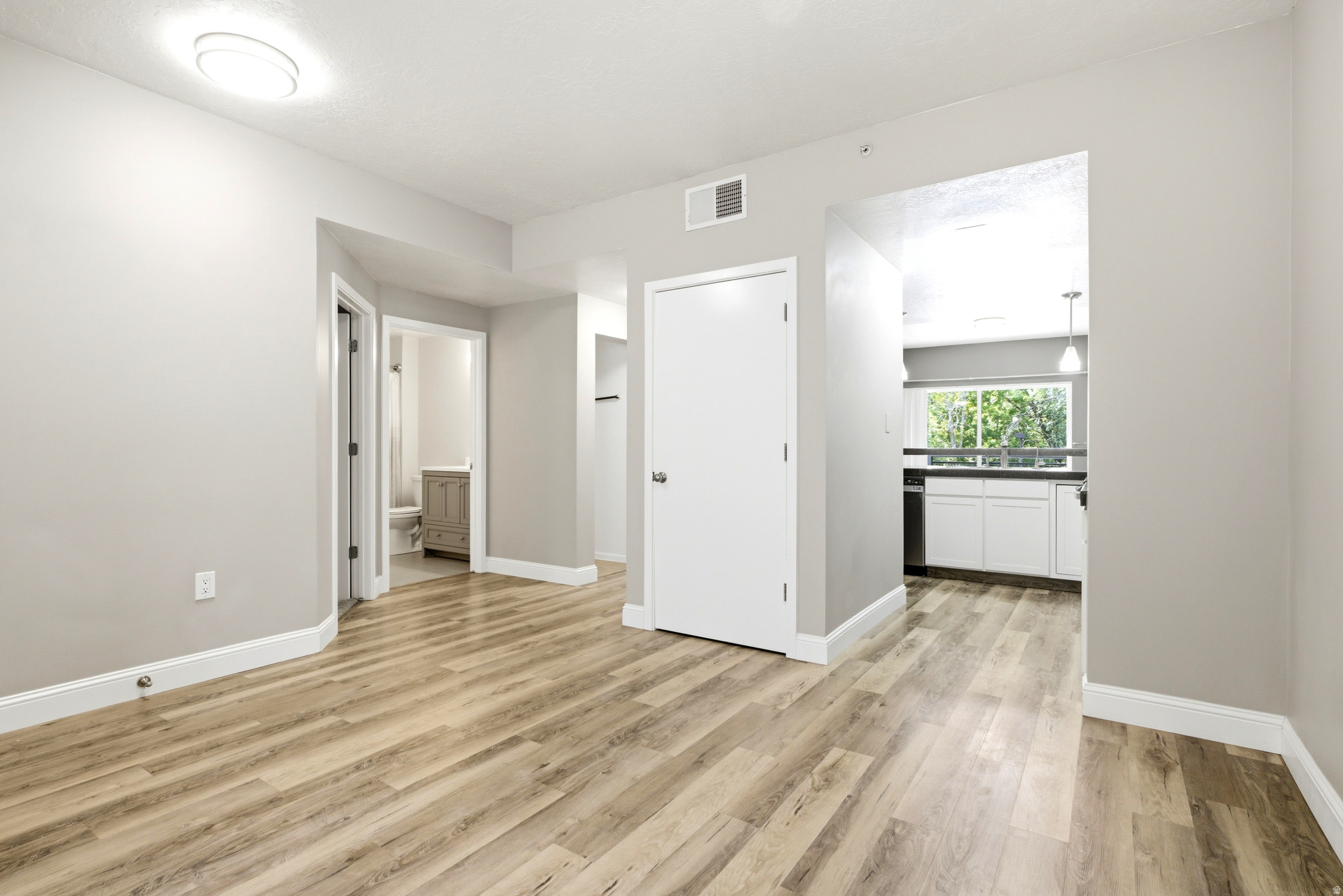 4340 HIGHLAND CONDO - Residential