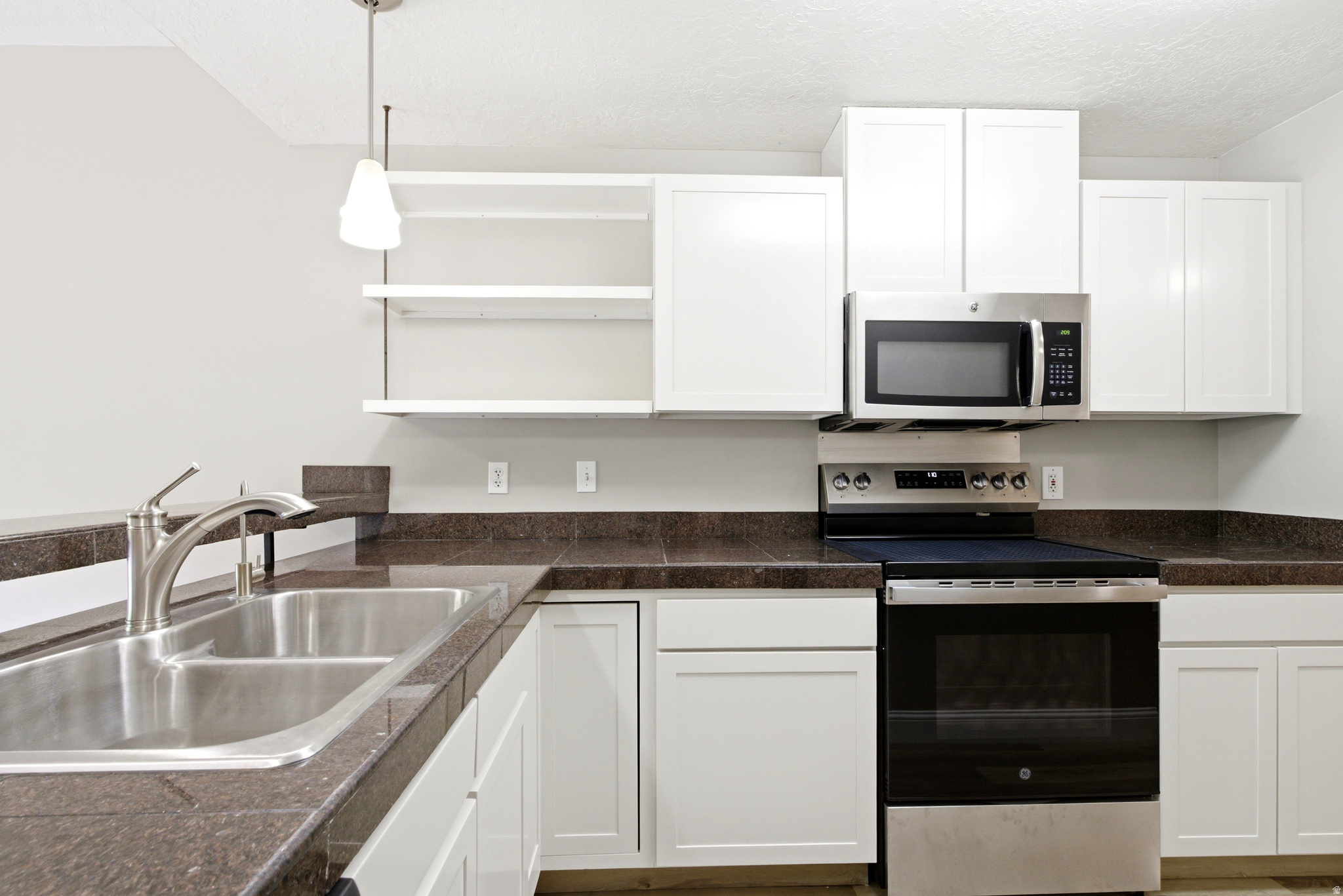 4340 HIGHLAND CONDO - Residential