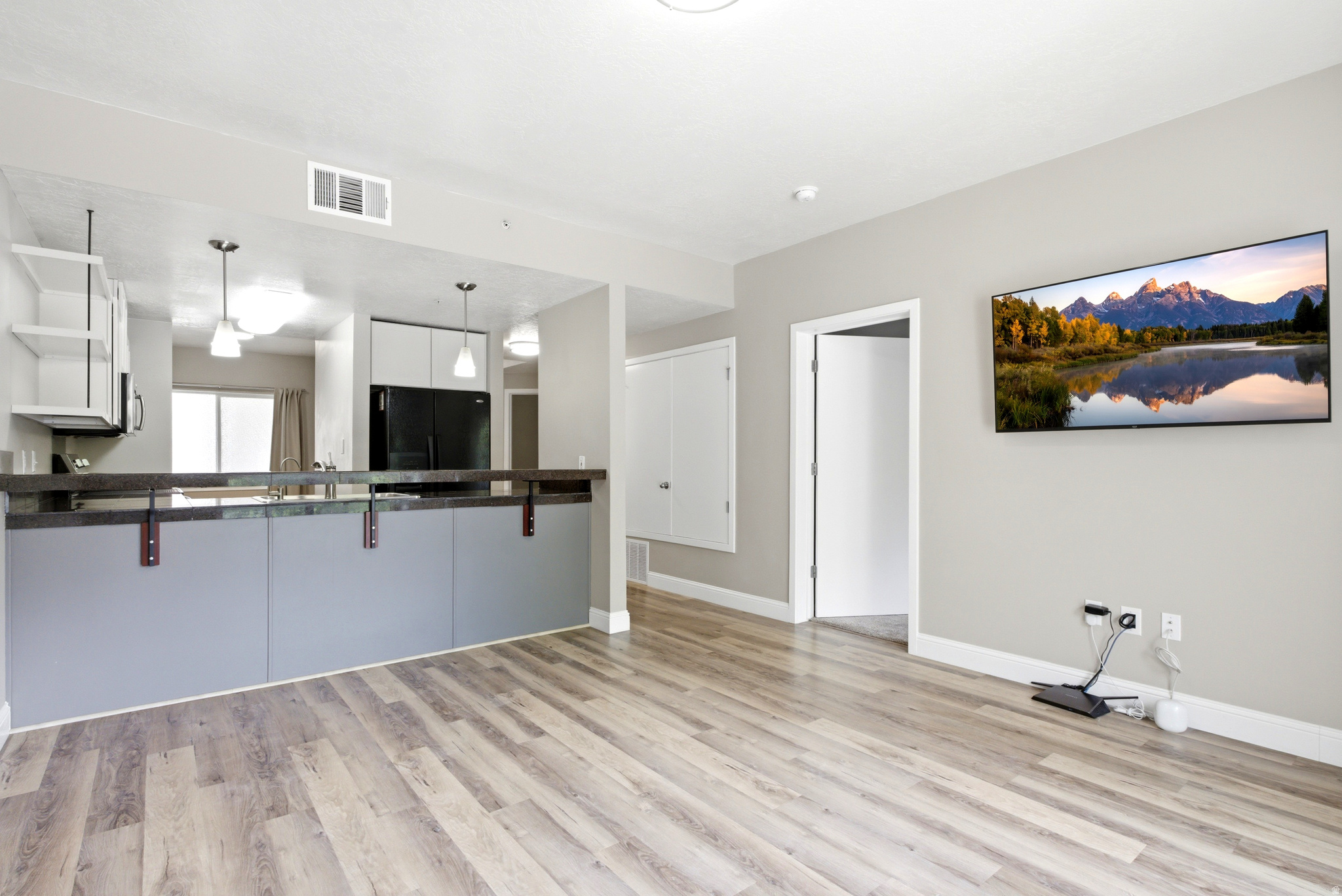 4340 HIGHLAND CONDO - Residential