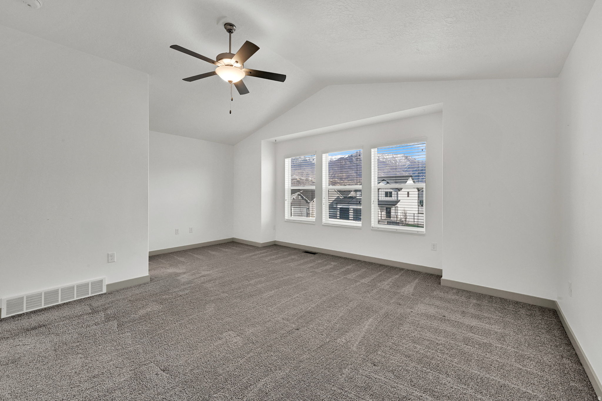 HARVEST PARK - Residential