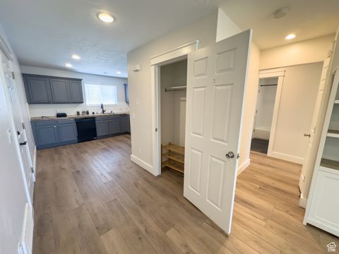 Tiny photo for 4097 S HIGHLAND DR E #3A, Holladay, UT 84124 (MLS # 2115440)