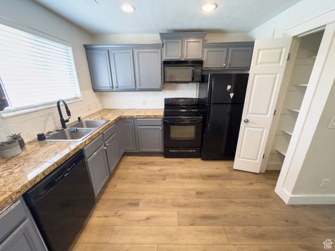 Tiny photo for 4097 S HIGHLAND DR E #3A, Holladay, UT 84124 (MLS # 2115440)