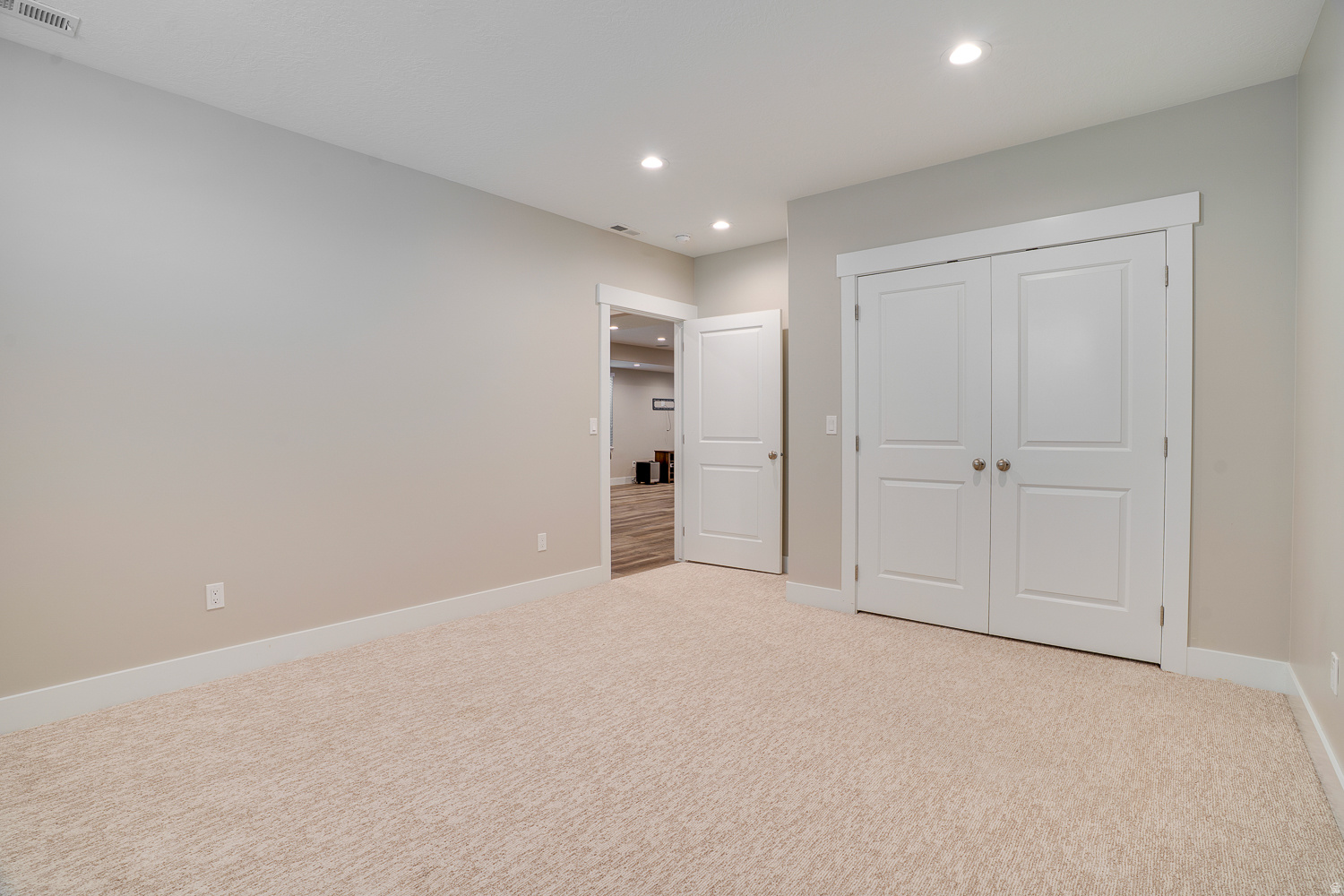 CROSSINGS AT LAKE CR - Residential