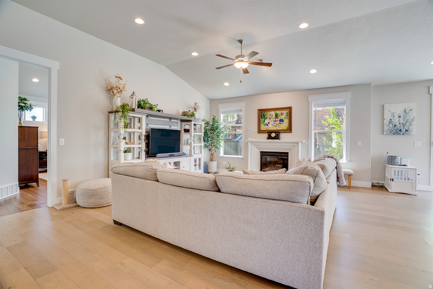 CROSSINGS AT LAKE CR - Residential