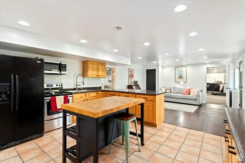 Tiny photo for 5548 E EMIGRATION CANYON RD E, Salt Lake City, UT 84108 (MLS # 2087414)