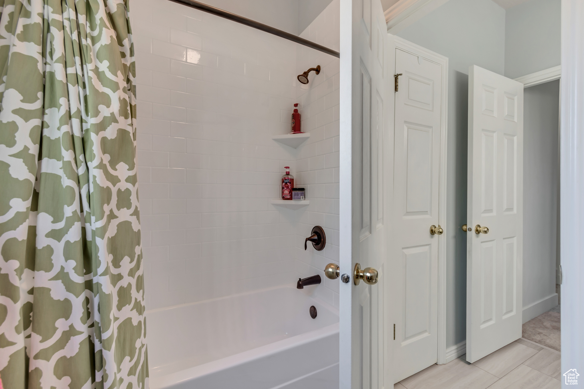 2761 W 9800, South Jordan, Utah image 18