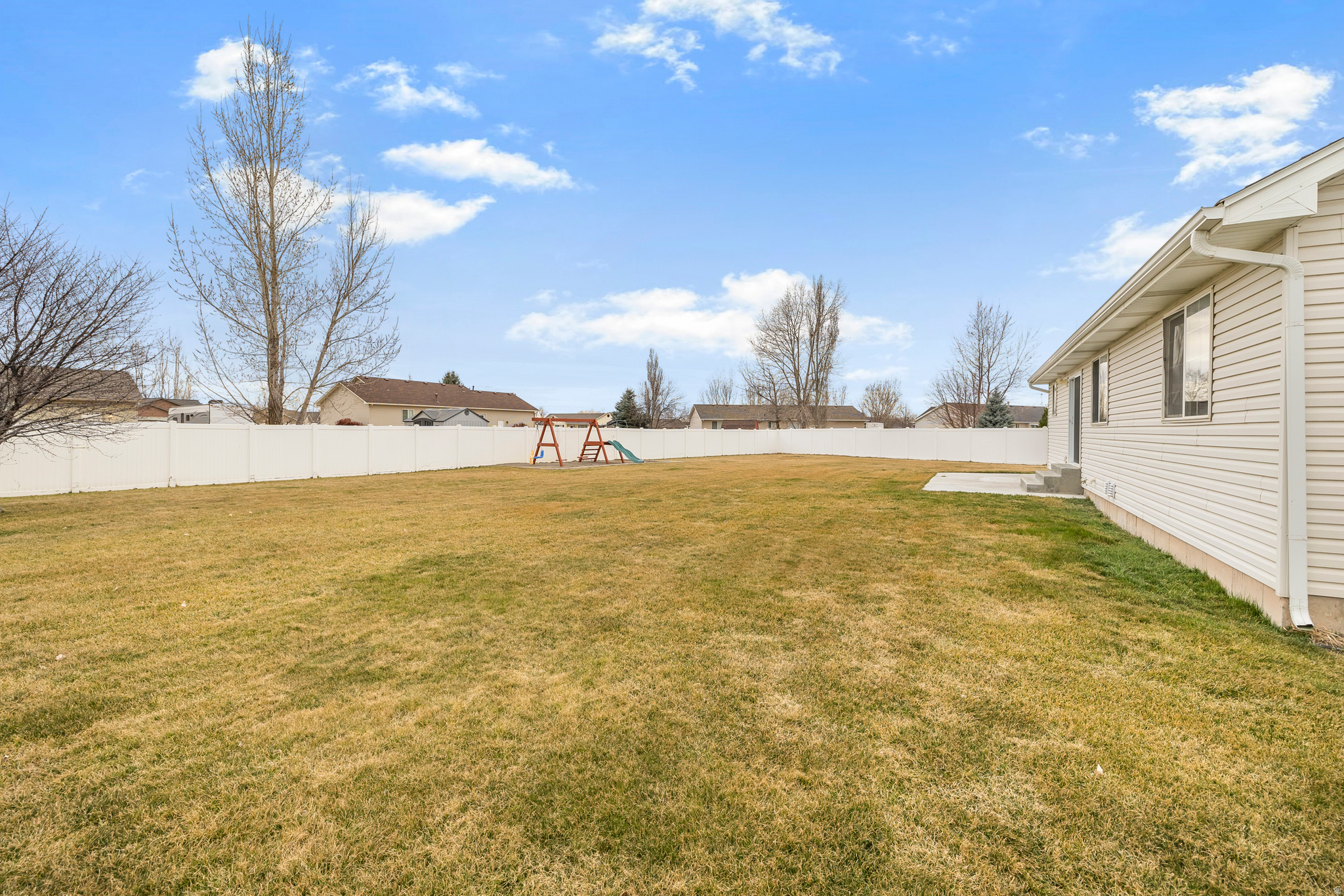 CRIMSON VALLEY - Residential