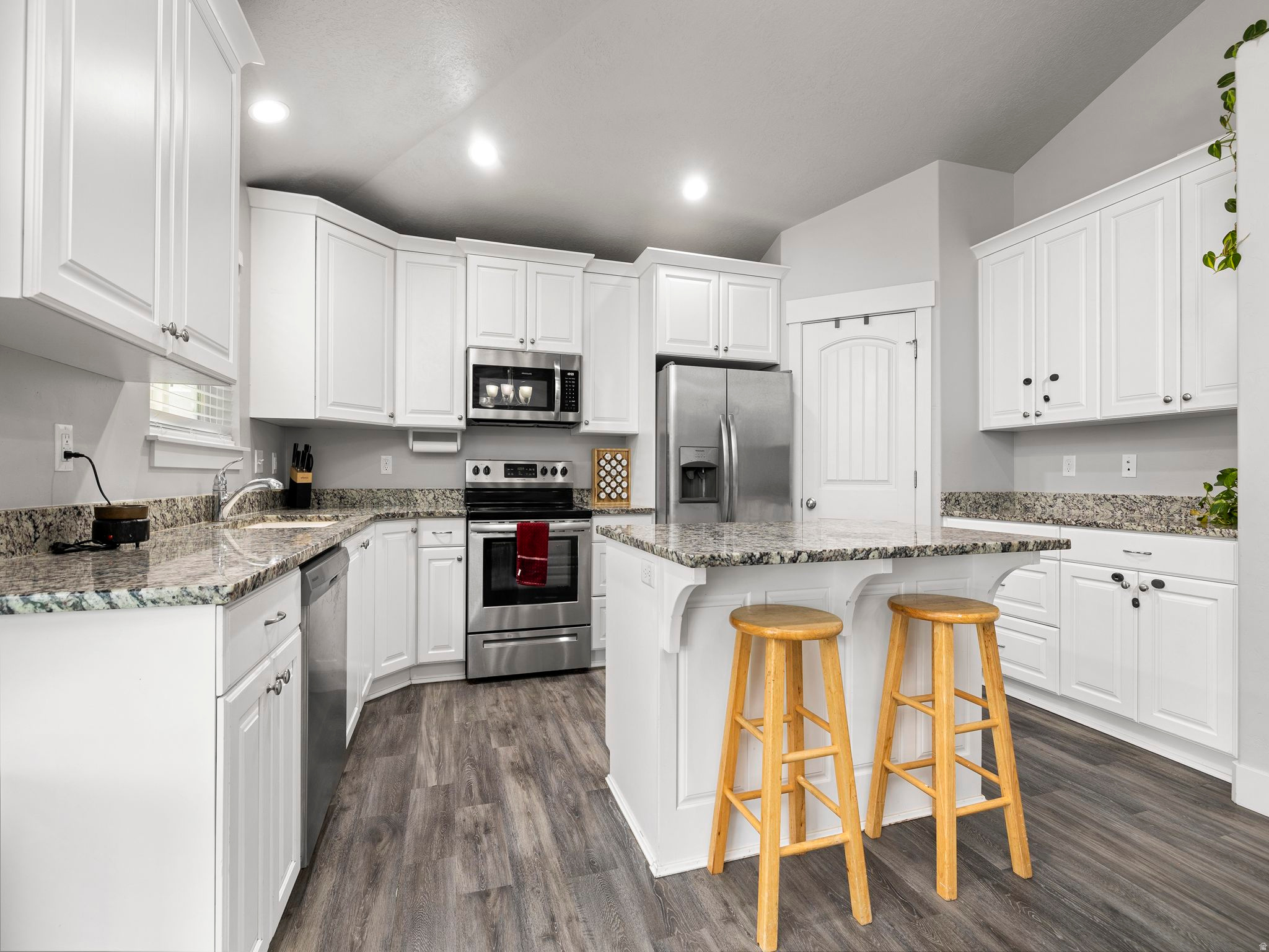 COVINGTON RIDGE ESTATES - Residential