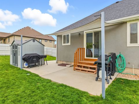 Tiny photo for 905 S 270 E, Nephi, UT 84648 (MLS # 2120571)