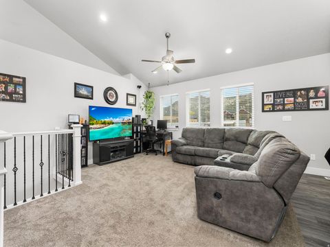 Tiny photo for 905 S 270 E, Nephi, UT 84648 (MLS # 2120571)