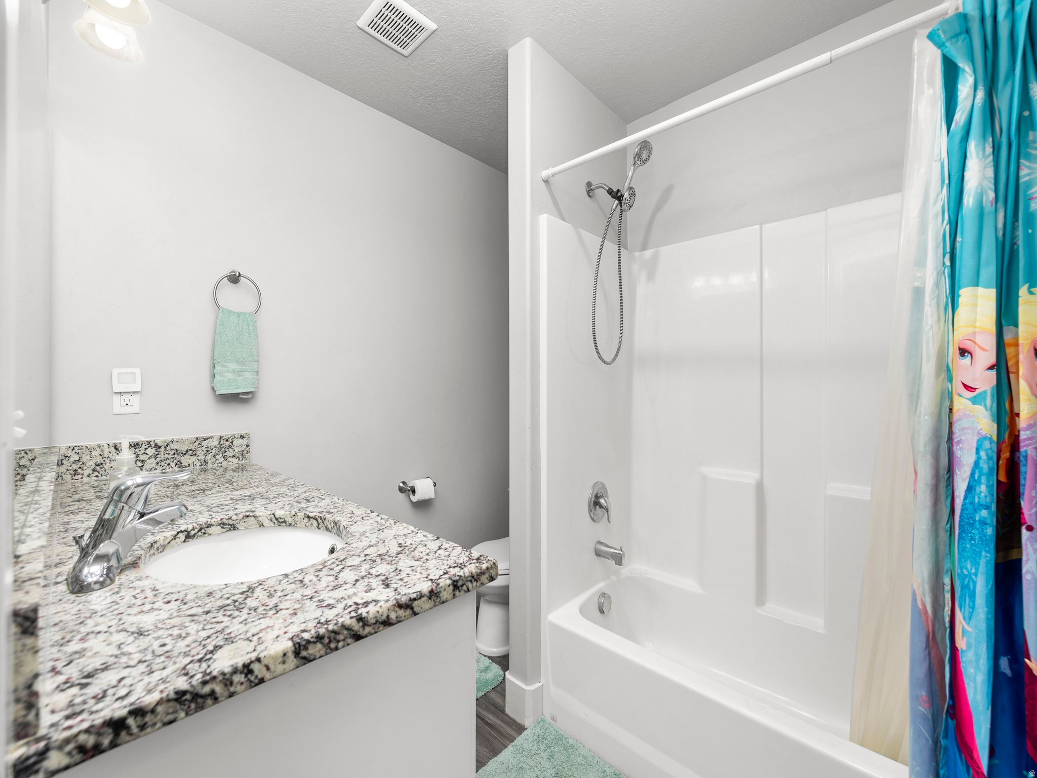 COVINGTON RIDGE ESTATES - Residential