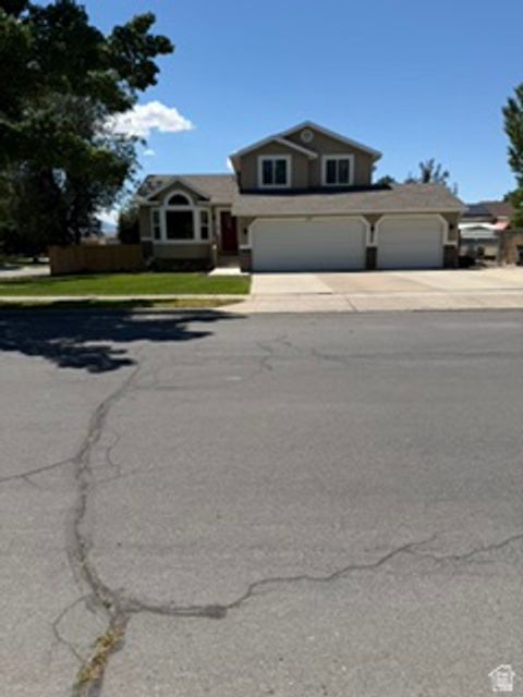 Photo of 6588 S 630 W, Murray, UT 84123 (MLS # 2167127)