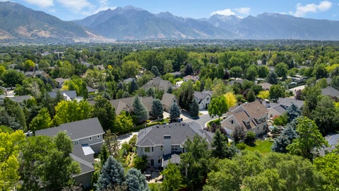 Tiny photo for 6176 S HAVEN MOOR CIR E, Salt Lake City, UT 84121 (MLS # 2173513)