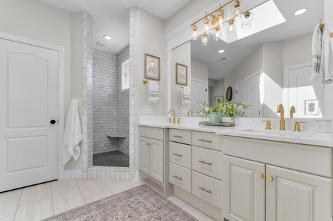 Tiny photo for 6176 S HAVEN MOOR CIR E, Salt Lake City, UT 84121 (MLS # 2173513)