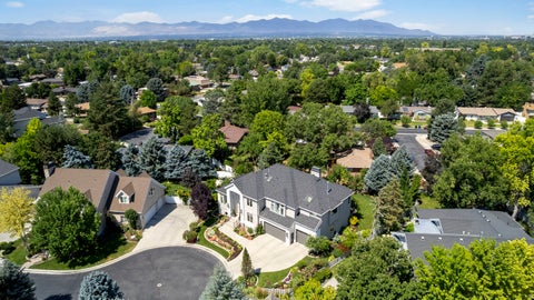 Tiny photo for 6176 S HAVEN MOOR CIR E, Salt Lake City, UT 84121 (MLS # 2173513)
