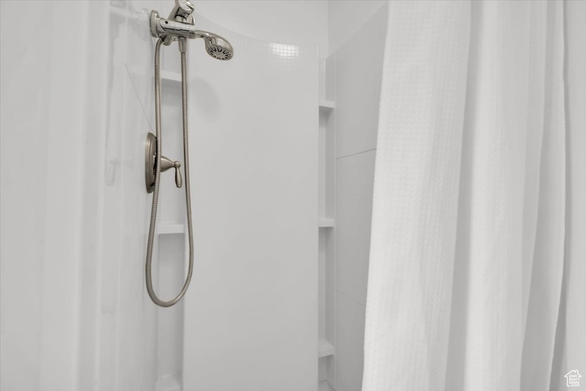 YOUNG PROPERTY - Residential