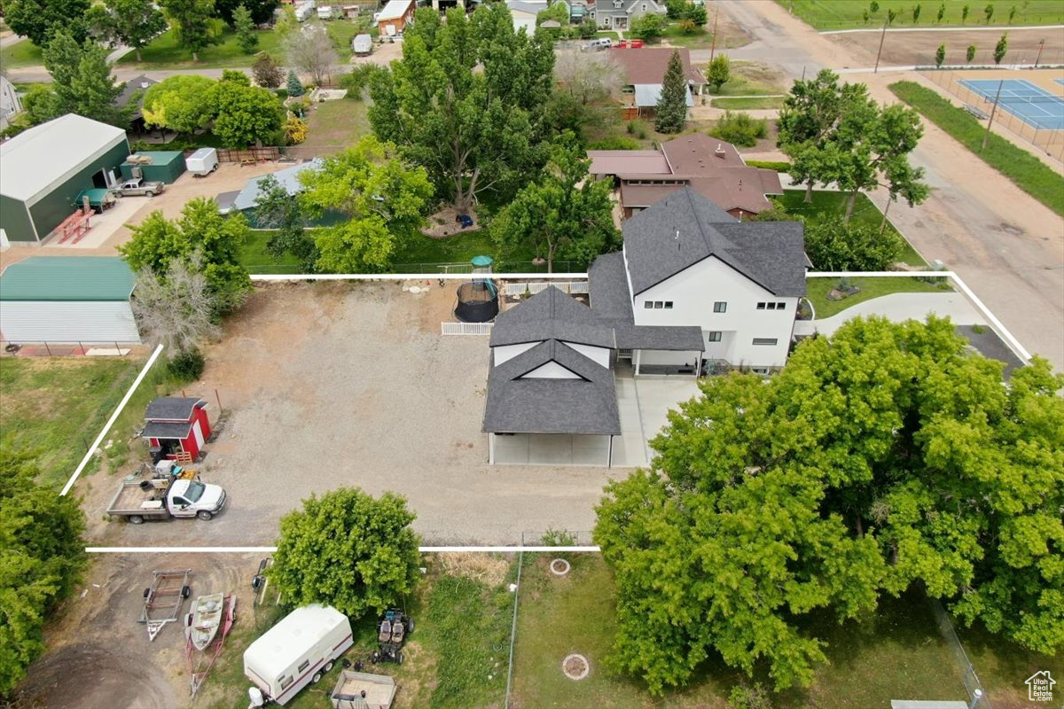 YOUNG PROPERTY - Residential