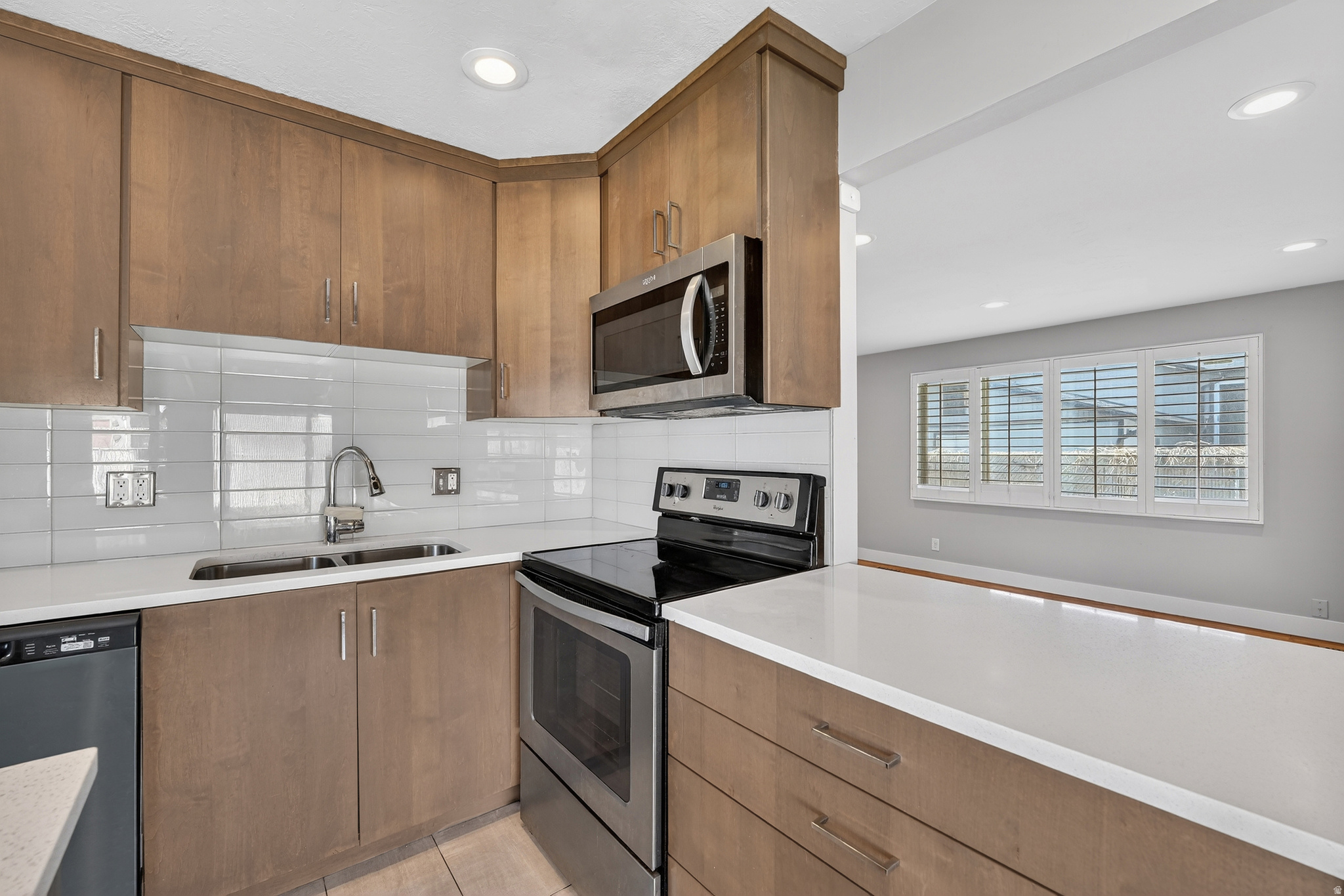 SANDY HEIGHTS SOUTH - Residential