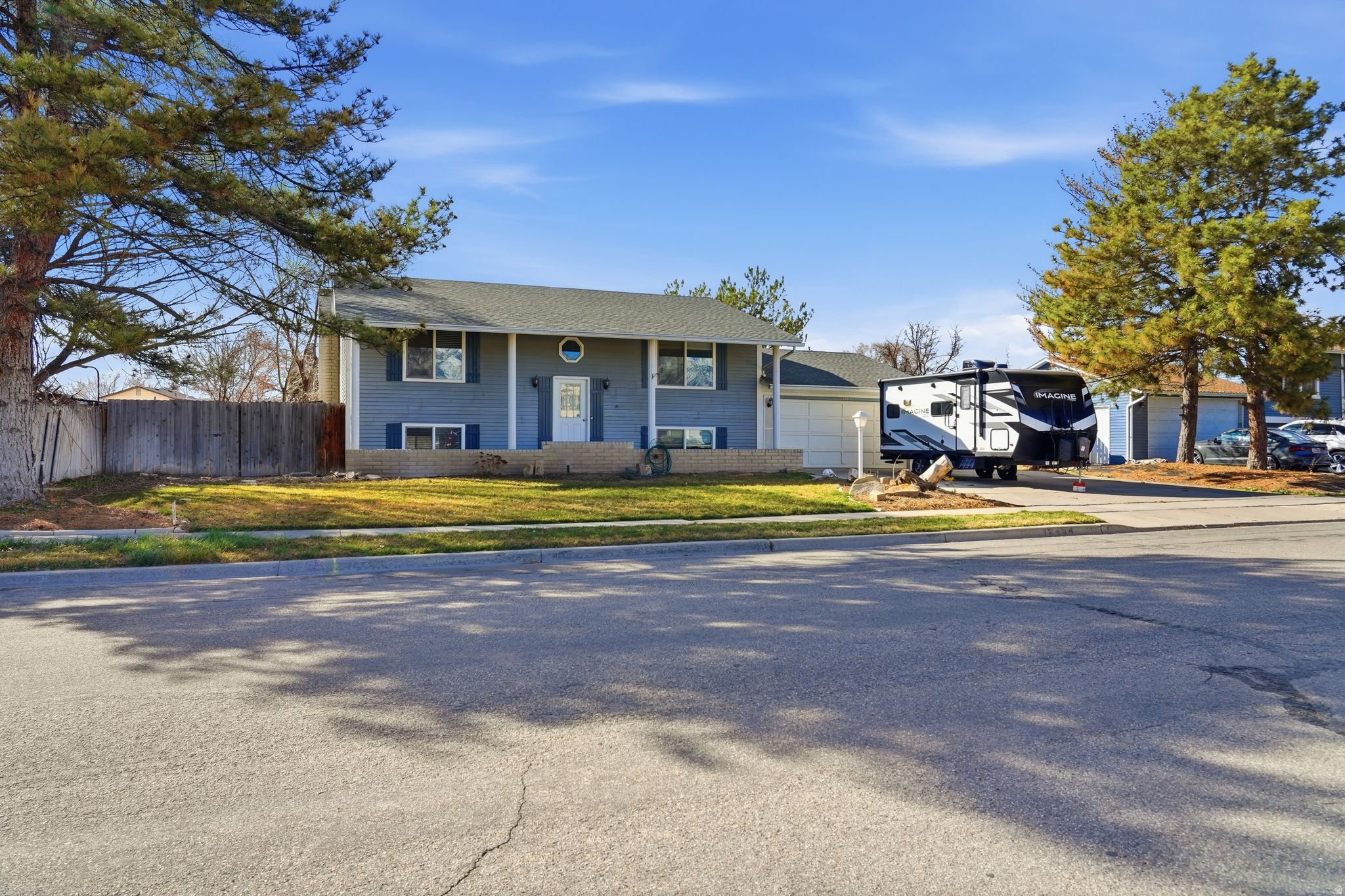 EDGEWOOD - Residential