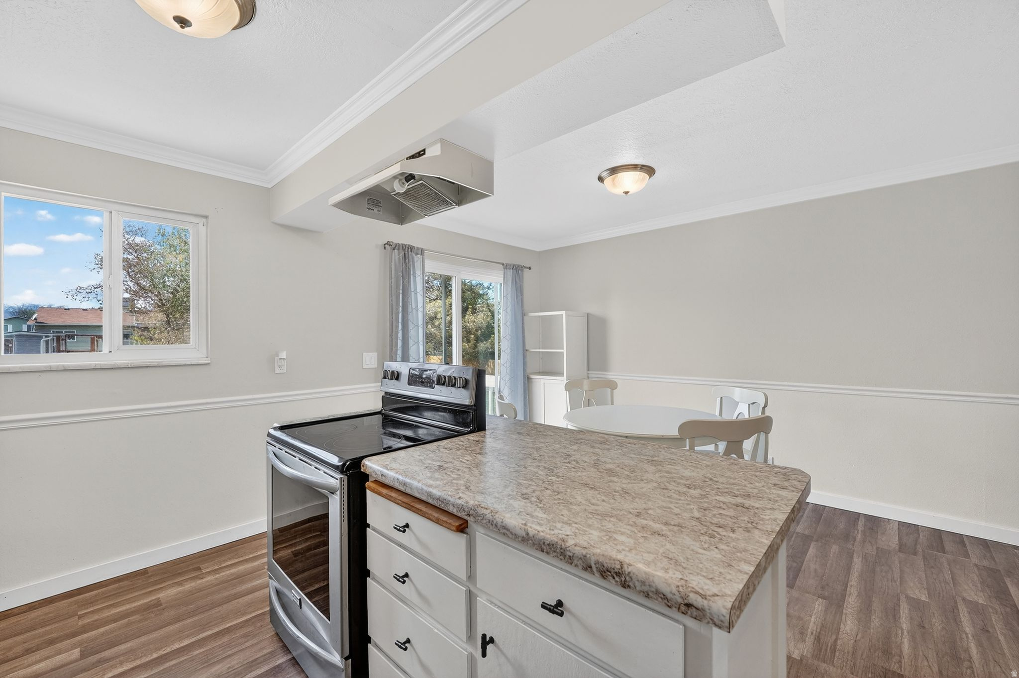 EDGEWOOD - Residential