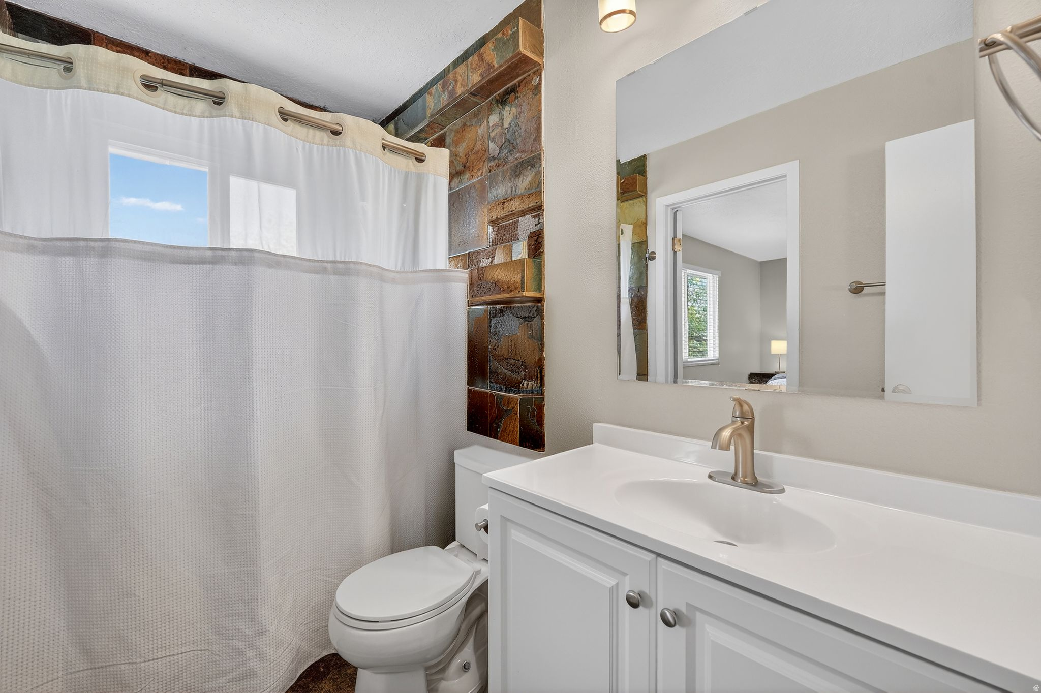 EDGEWOOD - Residential