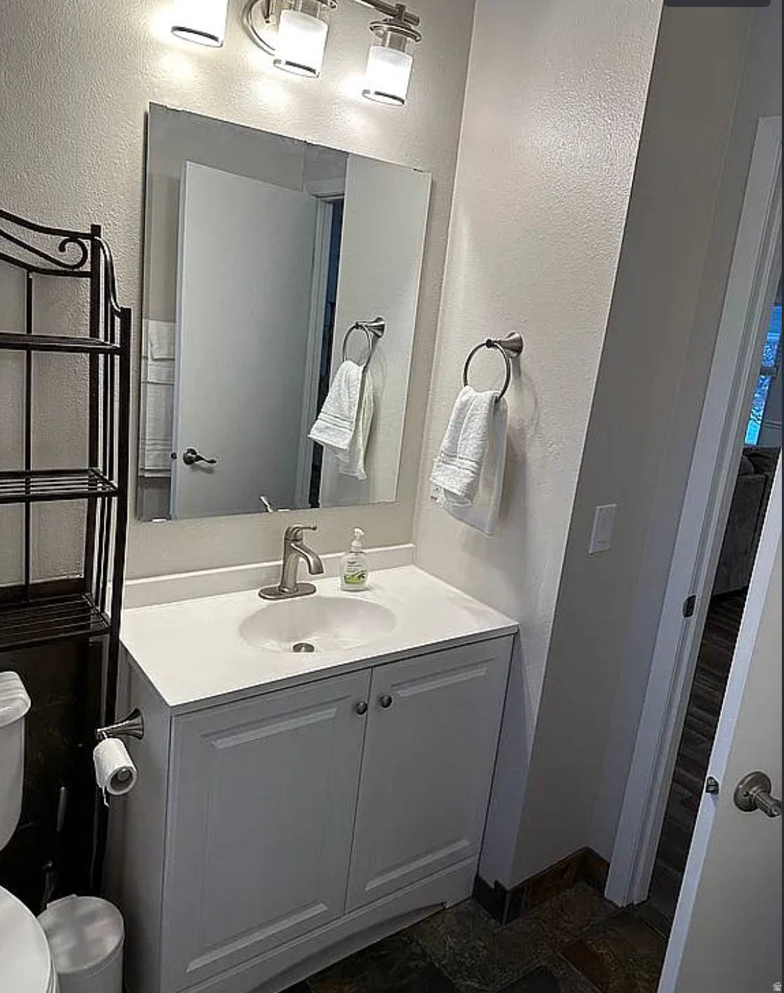 EDGEWOOD - Residential