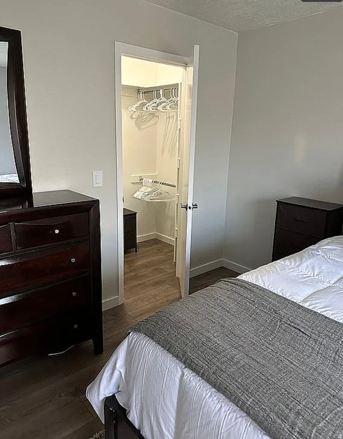 EDGEWOOD - Residential