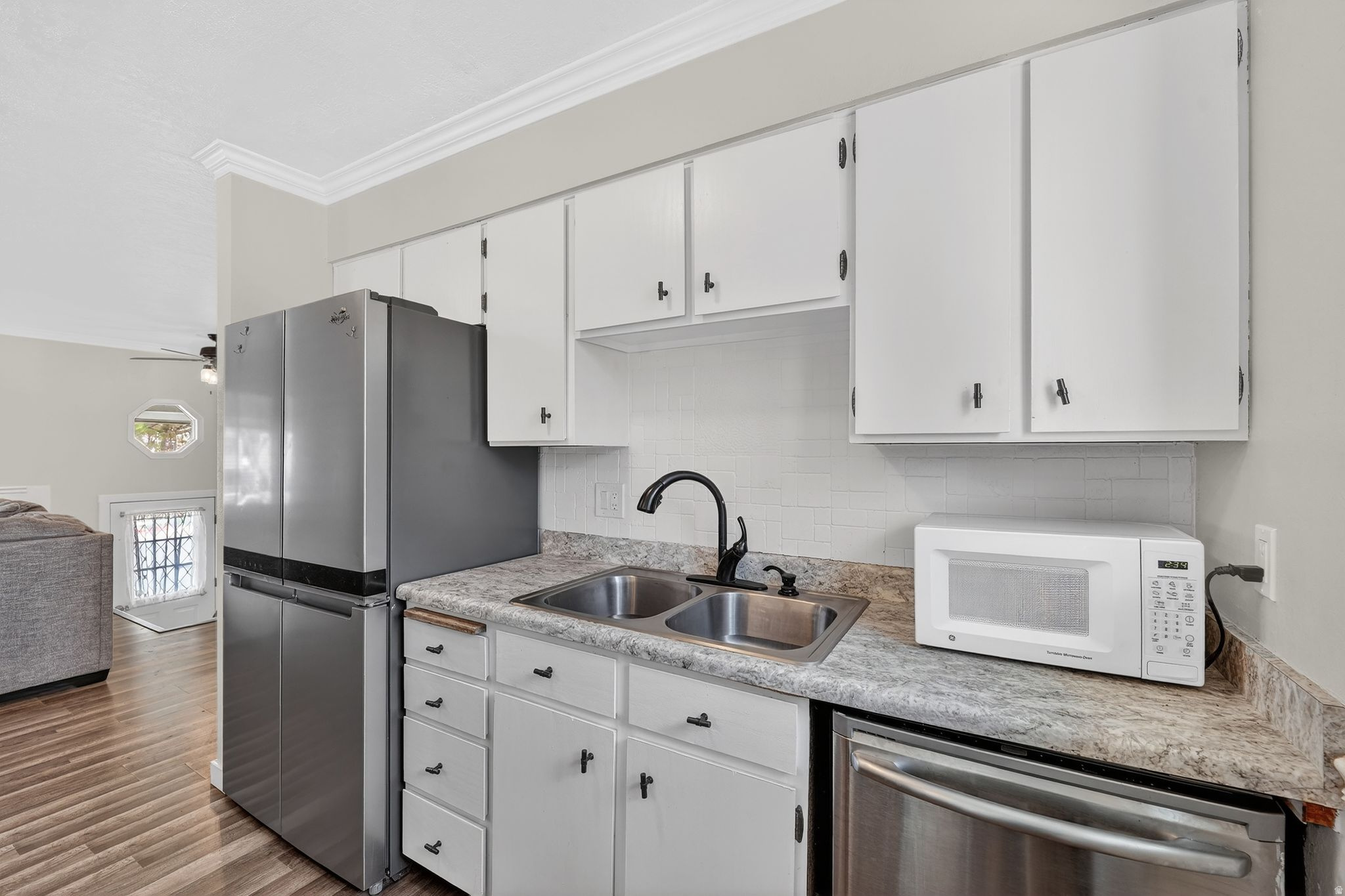 EDGEWOOD - Residential