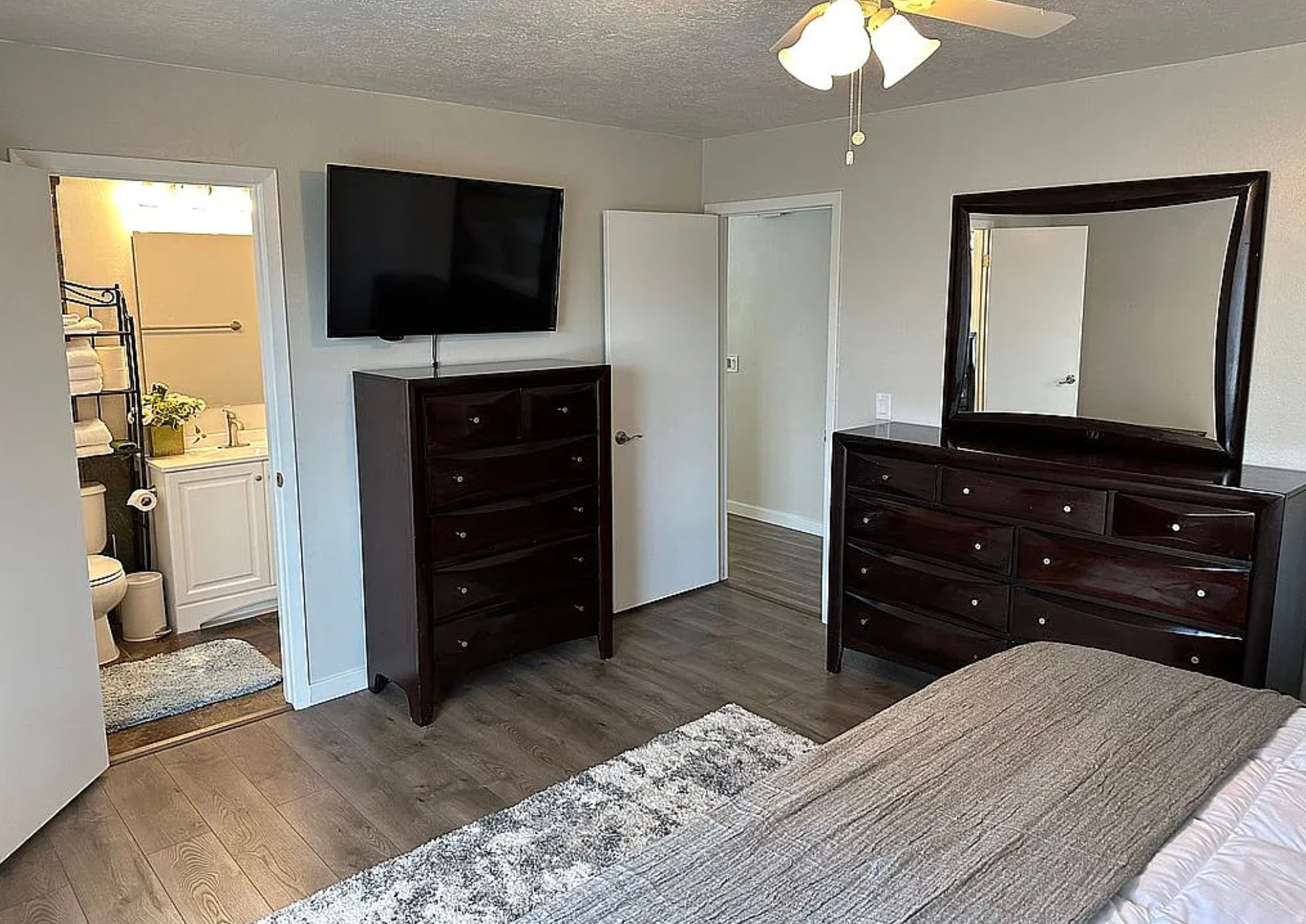 EDGEWOOD - Residential