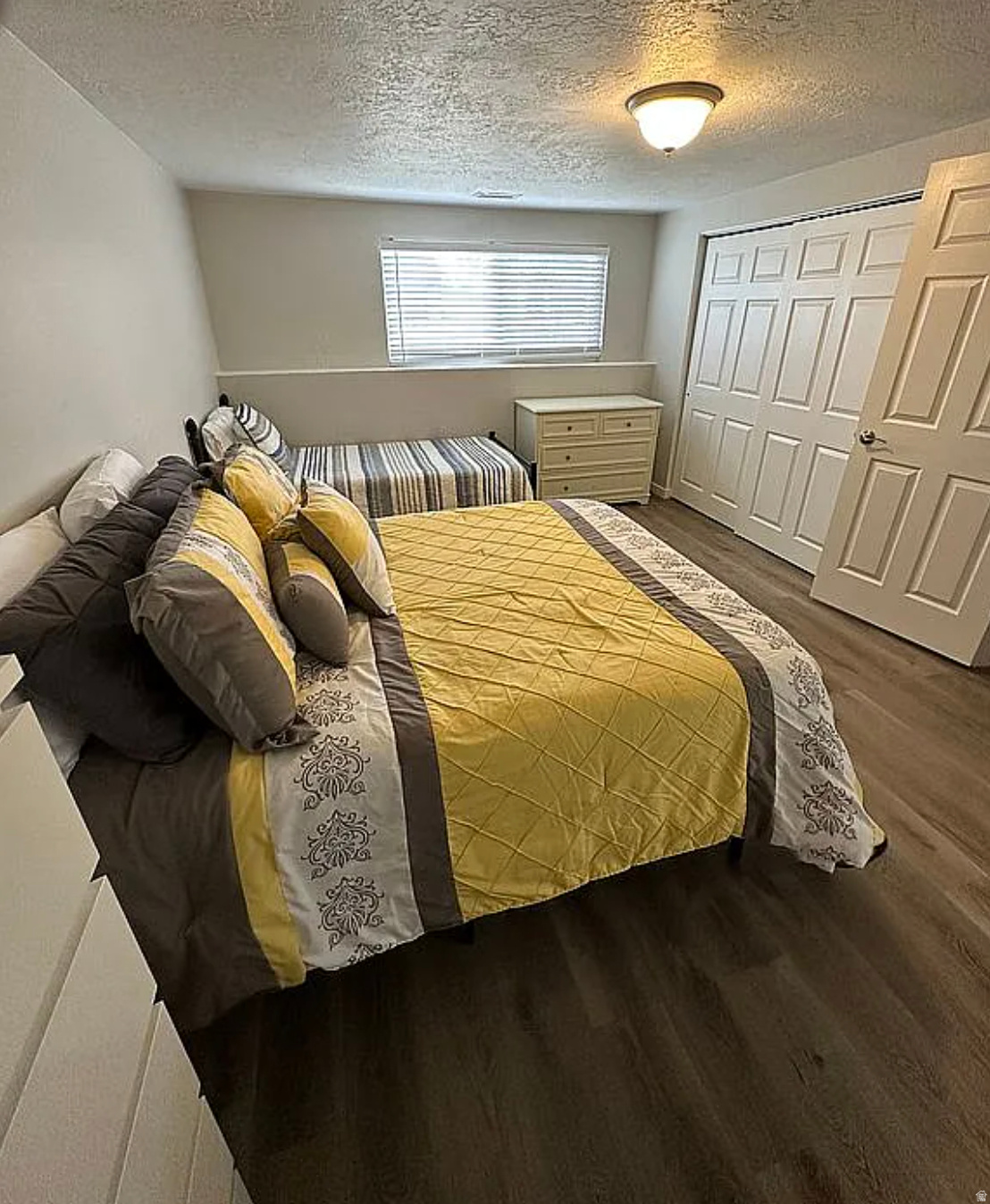 EDGEWOOD - Residential