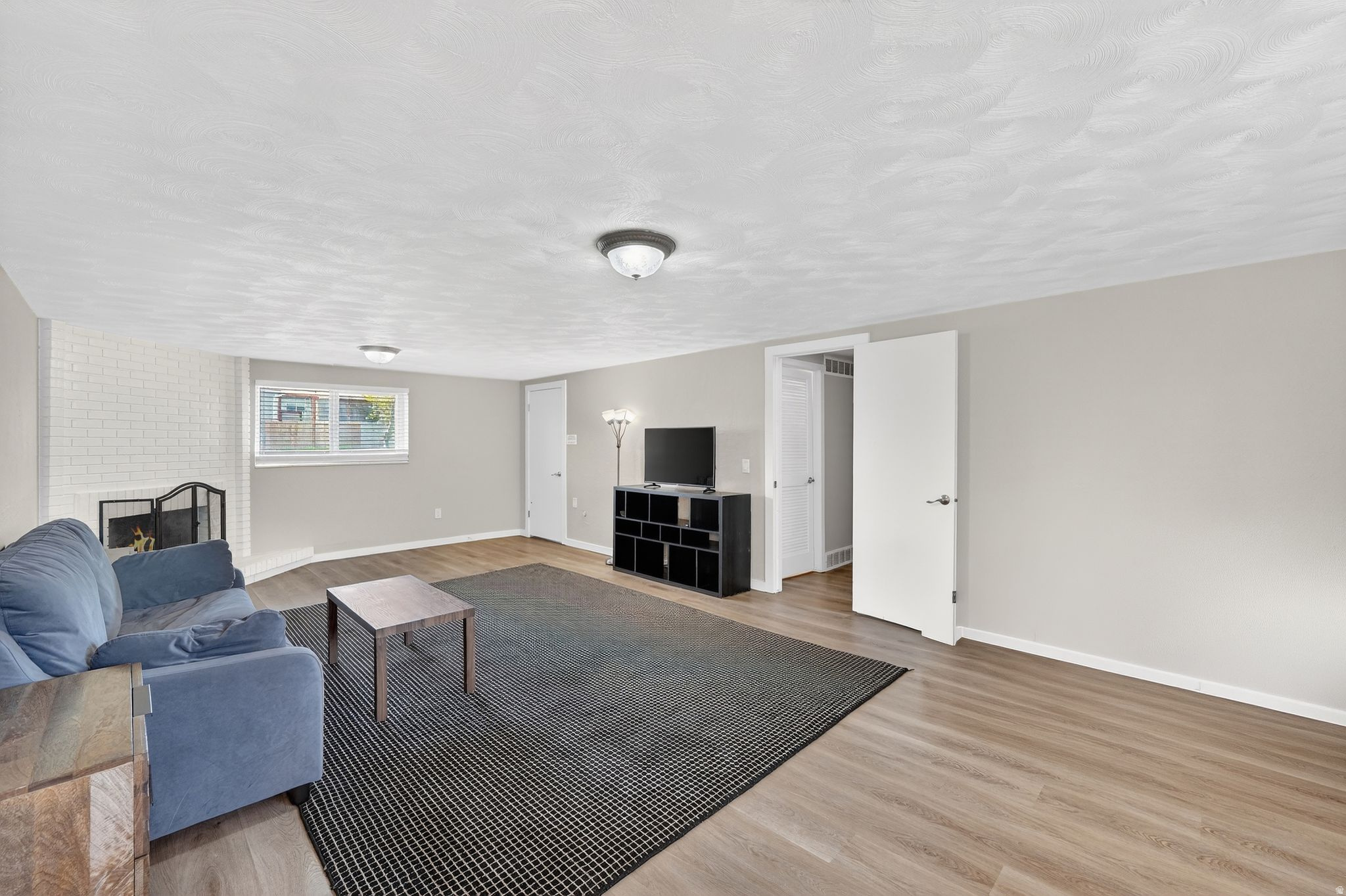 EDGEWOOD - Residential